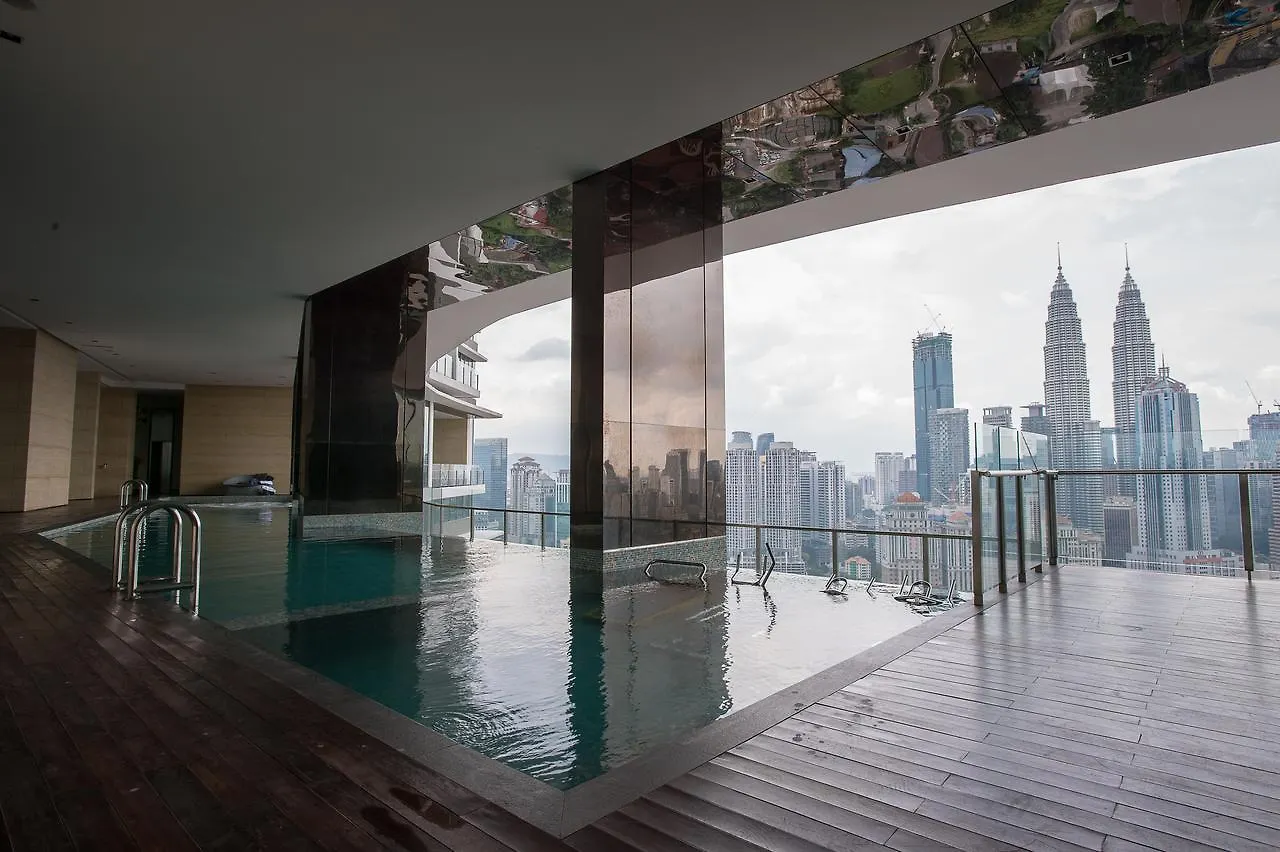 #332 Big Balcony With Stunning Twin Tower View ! 호텔 쿠알라룸푸르